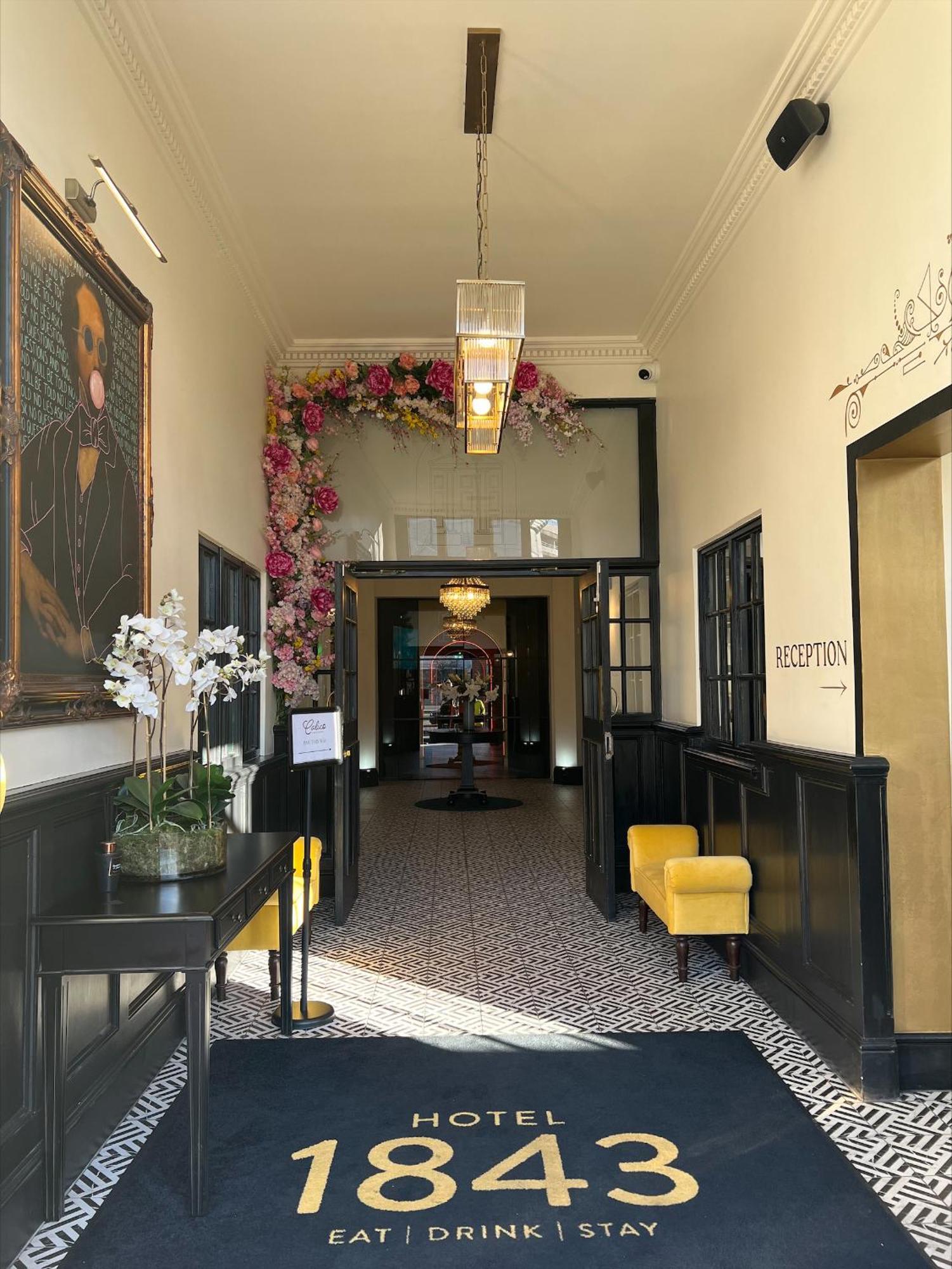 Hotel 1843 ريدينج المظهر الخارجي الصورة